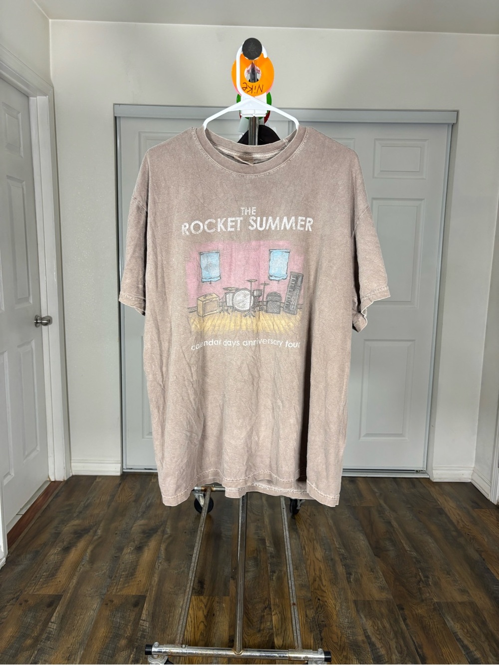 Comfort Colors Men's Short-Sleeve Graphic Tee - Taupe